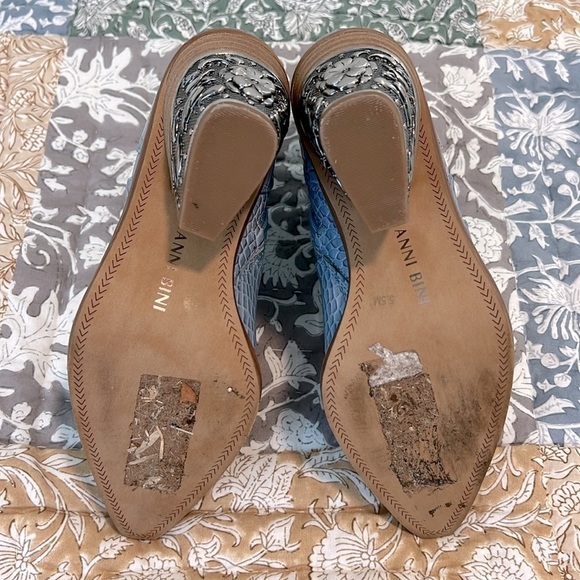 Gianni Bini Eviee Croco Metal Heel Western Country Booties Blue Size 5.5 - Picture 12 of 14